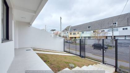 Sobrado com 3 quartos para alugar, 111 m² por R$ 5.000,00/mês - Jardim das Américas - Curitiba/PR