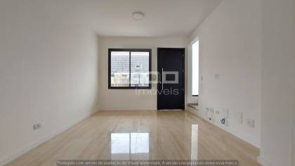 Sobrado com 3 quartos para alugar, 111 m² por R$ 5.000,00/mês - Jardim das Américas - Curitiba/PR