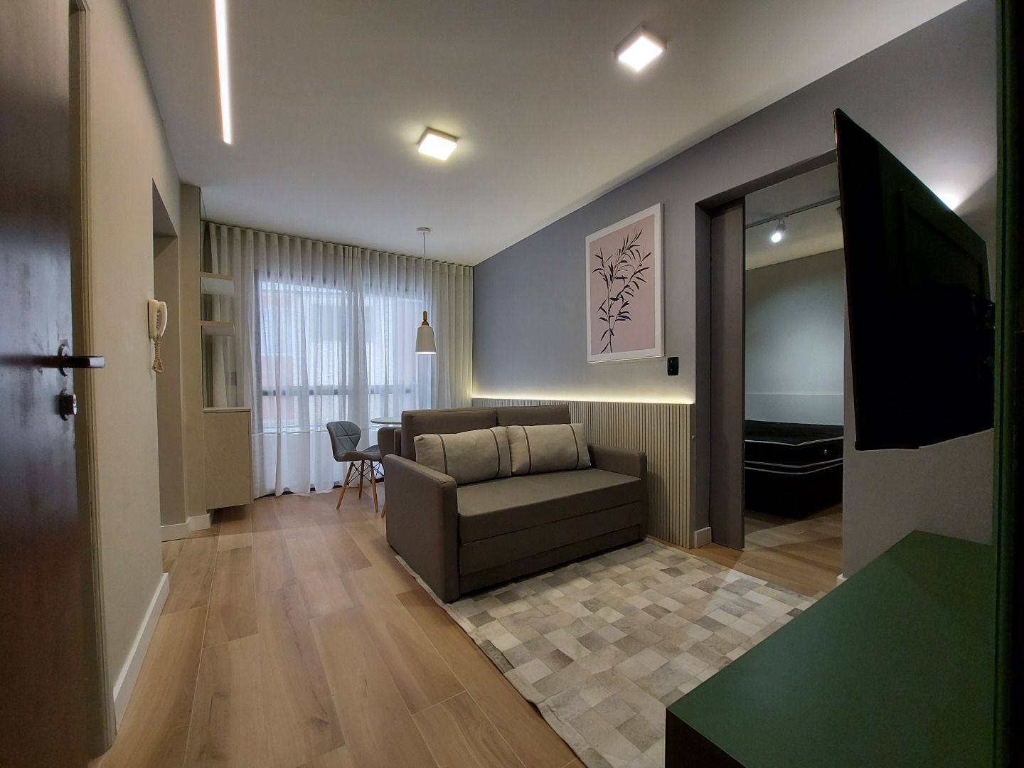 Apartamento mobiliado com 1 quarto para vender, 48 m² por R$ 400.000,00 - Centro Cívico - Curitiba/PR