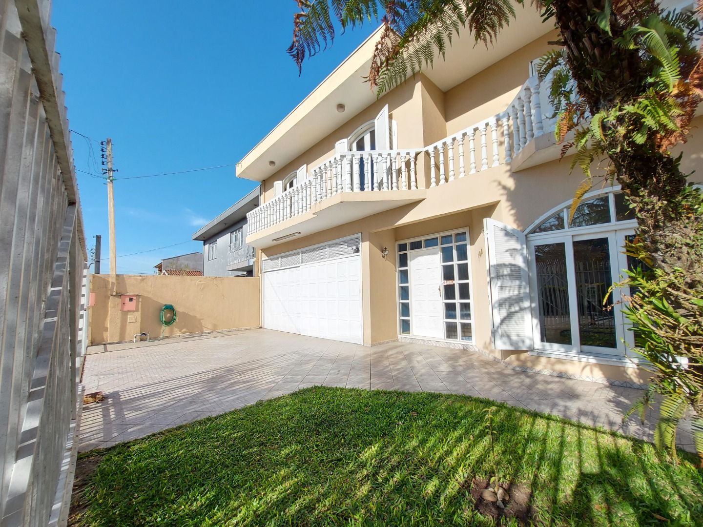 Casa com 4 quartos (2 suítes) à venda, 277 m² por R$ 1.100.000 - Jardim das Américas - Curitiba/PR