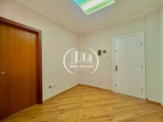 Sala Comercial à Venda no Centro de Curitiba - 41m² - Edifício Affonso Camargo