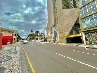 Sala Comercial à Venda no Centro de Curitiba - 41m² - Edifício Affonso Camargo