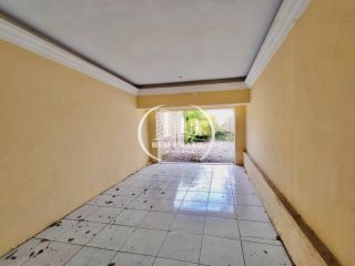 Terreno ZR4 no Juvevê com 2 Imóveis Comerciais (Sobrado e Casa Térrea) - Oportunidade Única!