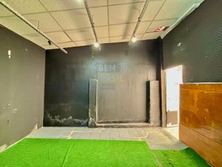 Terreno ZR4 no Juvevê com 2 Imóveis Comerciais (Sobrado e Casa Térrea) - Oportunidade Única!