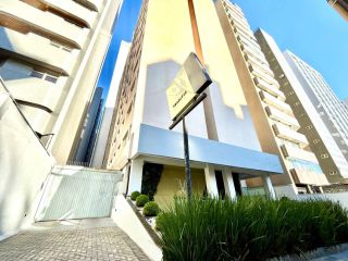 Apartamento de 1 dormitório com vaga de garagem no Batel