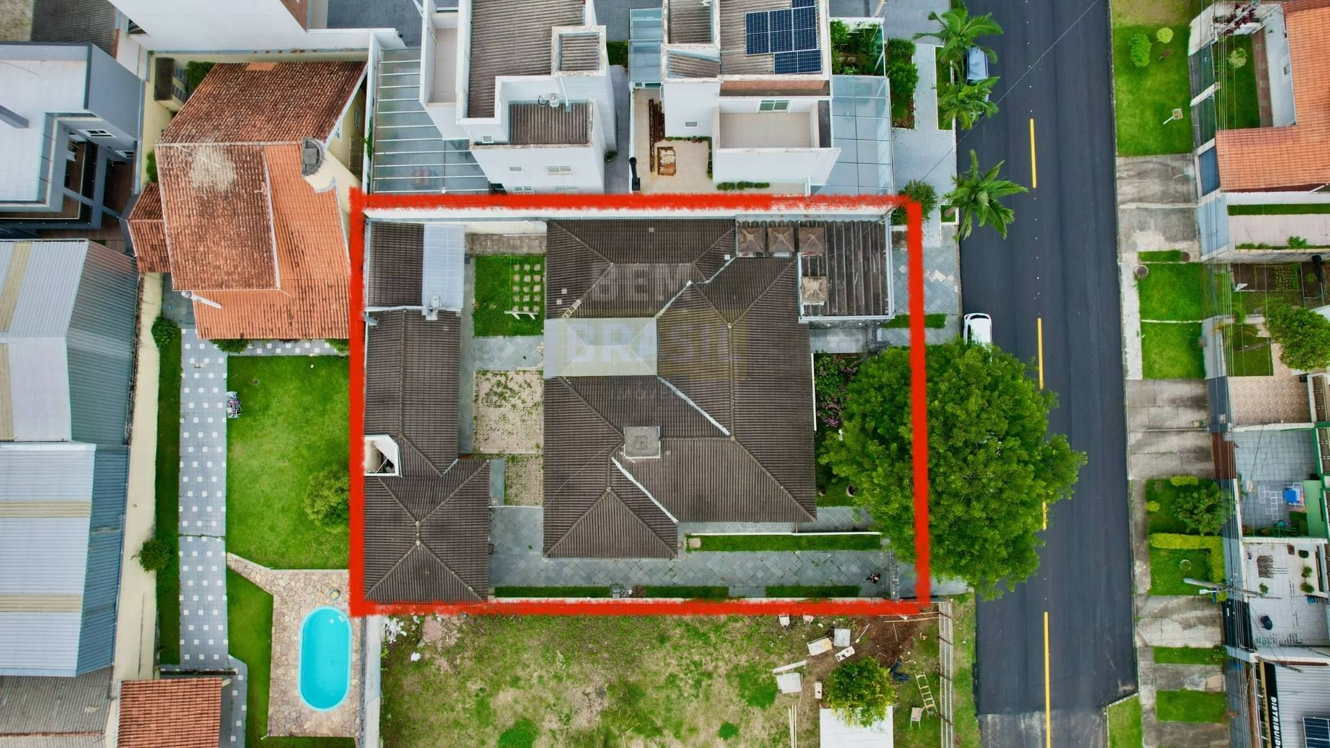 Casa Térrea à Venda no Boa Vista: 5 Quartos, 8 Vagas, 437m² - Aceita Financiamento!