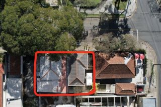 Terreno ZR4 no Juvevê com 2 Imóveis Comerciais (Sobrado e Casa Térrea) - Oportunidade Única!