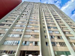 Apartamento 1 Quarto à Venda no Centro de Curitiba - Edifício Nilo Cairo - Andar Alto com Vaga