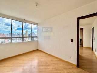 Apartamento 1 Quarto à Venda no Centro de Curitiba - Edifício Nilo Cairo - Andar Alto com Vaga