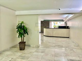 Apartamento 1 Quarto à Venda no Centro de Curitiba - Edifício Nilo Cairo - Andar Alto com Vaga