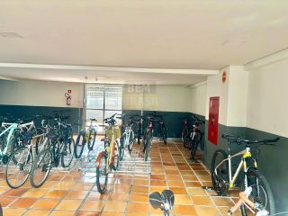 Apartamento 1 Quarto à Venda no Centro de Curitiba - Edifício Nilo Cairo - Andar Alto com Vaga