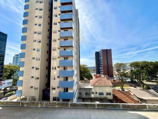 Apartamento 3 Quartos (1 Suíte) - Bacacheri, Curitiba - Varanda e Closet