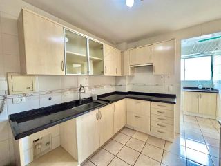 Apartamento 3 Quartos (1 Suíte) - Bacacheri, Curitiba - Varanda e Closet
