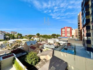 Apartamento 3 Quartos (1 Suíte) - Bacacheri, Curitiba - Varanda e Closet