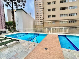Apartamento Moderno e Mobiliado no Coração do Água Verde - Ed. Magno 2 Quartos (1 Suíte) 2 Vagas