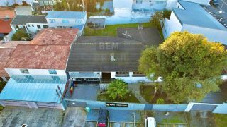 Casa Versátil no Boa Vista: Excelente para Comércio ou Residência com Amplo Terreno e ZR3!