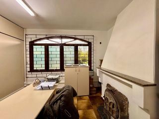 Casa Versátil no Boa Vista: Excelente para Comércio ou Residência com Amplo Terreno e ZR3!