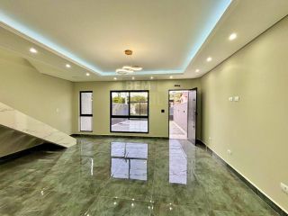 Sobrado Novo Inteligente no Barreirinha: Alto Padrão, Tecnologia e Flexibilidade no Pagamento!