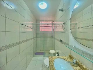 Apartamento Mobiliado com 3 Quartos e 2 Vagas à Venda – Água Verde / Vila Izabel