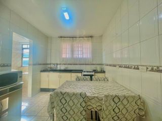 Apartamento Mobiliado com 3 Quartos e 2 Vagas à Venda – Água Verde / Vila Izabel