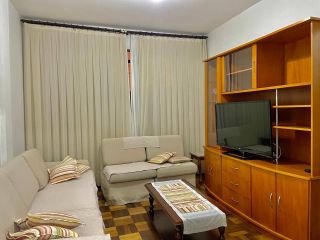 Apartamento Mobiliado com 3 Quartos e 2 Vagas à Venda – Água Verde / Vila Izabel