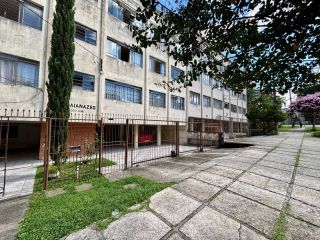 Apartamento Mobiliado com 3 Quartos e 2 Vagas à Venda – Água Verde / Vila Izabel