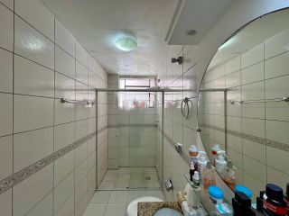 Apartamento Mobiliado com 3 Quartos e 2 Vagas à Venda – Água Verde / Vila Izabel