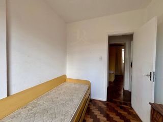 Apartamento Mobiliado com 3 Quartos e 2 Vagas à Venda – Água Verde / Vila Izabel