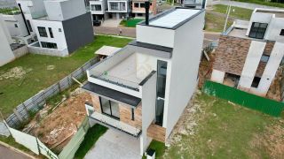 Casa em Condomínio no Santa Cândida: 3 Suítes e Terraço Gourmet | Vivendas do Parque