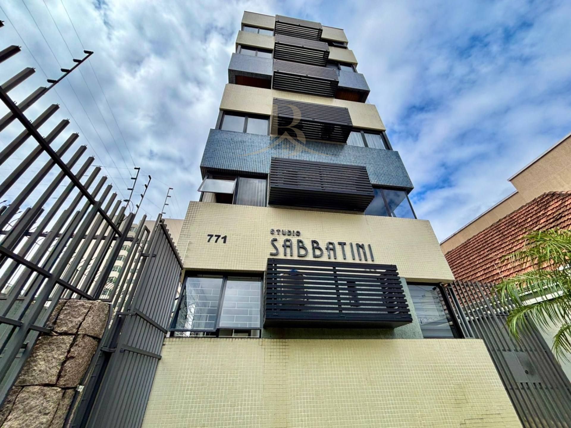 STUDIO SABBATINI - OPORTUNIDADE ÚNICA NO BIGORRILHO