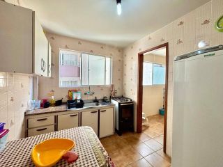 Apartamento Exclusivo em Caiobá: Conforto, Vista e Lazer a 100m da Praia no Edifício Meridien!