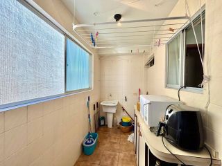 Apartamento Exclusivo em Caiobá: Conforto, Vista e Lazer a 100m da Praia no Edifício Meridien!