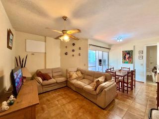 Apartamento Exclusivo em Caiobá: Conforto, Vista e Lazer a 100m da Praia no Edifício Meridien!