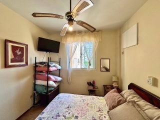 Apartamento Exclusivo em Caiobá: Conforto, Vista e Lazer a 100m da Praia no Edifício Meridien!