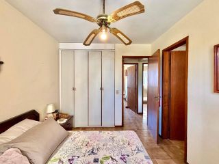 Apartamento Exclusivo em Caiobá: Conforto, Vista e Lazer a 100m da Praia no Edifício Meridien!