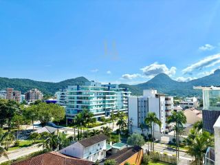 Apartamento Exclusivo em Caiobá: Conforto, Vista e Lazer a 100m da Praia no Edifício Meridien!