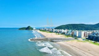 Apartamento Exclusivo em Caiobá: Conforto, Vista e Lazer a 100m da Praia no Edifício Meridien!