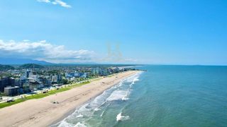 Apartamento Exclusivo em Caiobá: Conforto, Vista e Lazer a 100m da Praia no Edifício Meridien!