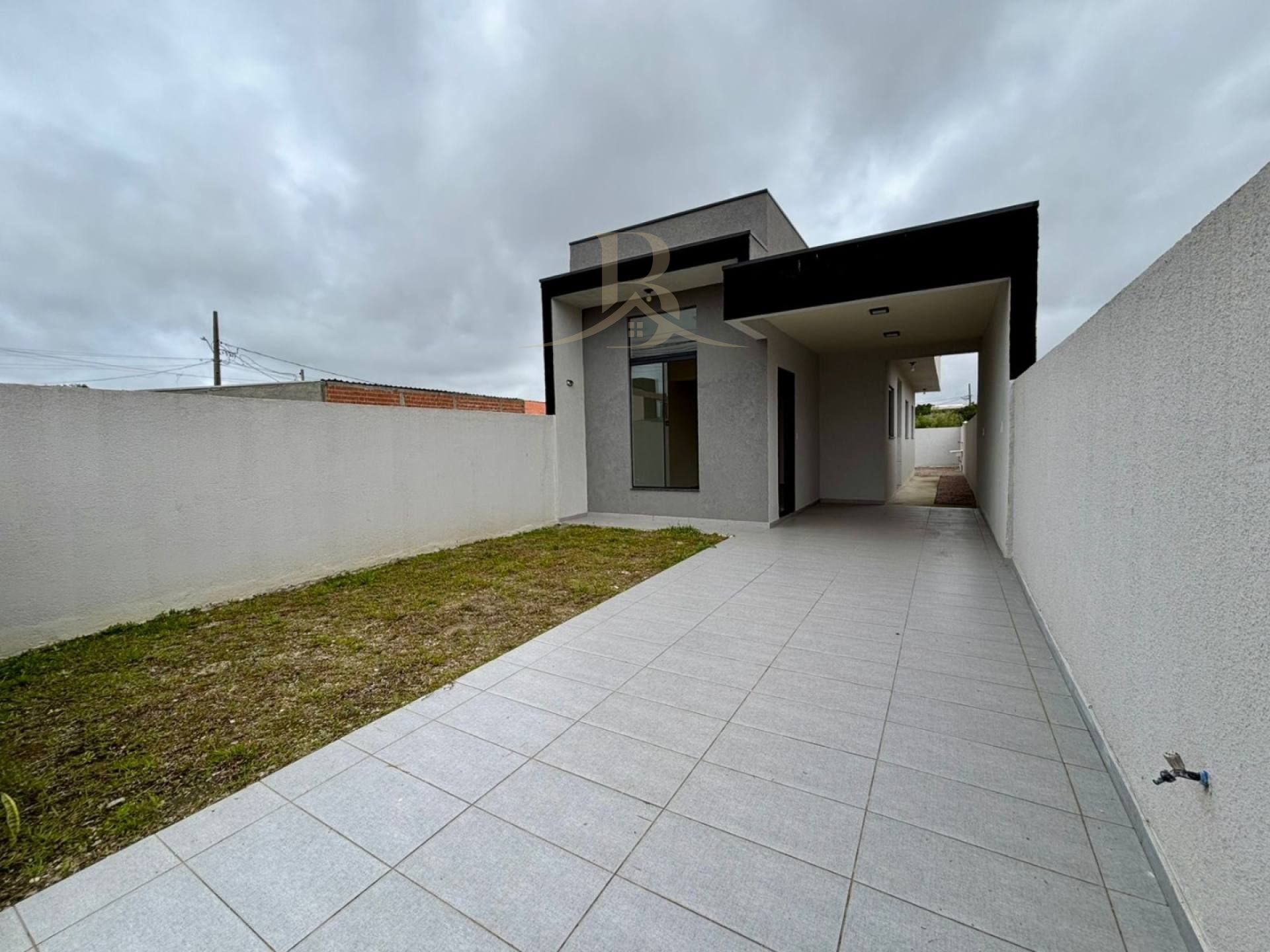 Casa nova à venda no bairro Cristal em São José dos Pinhais