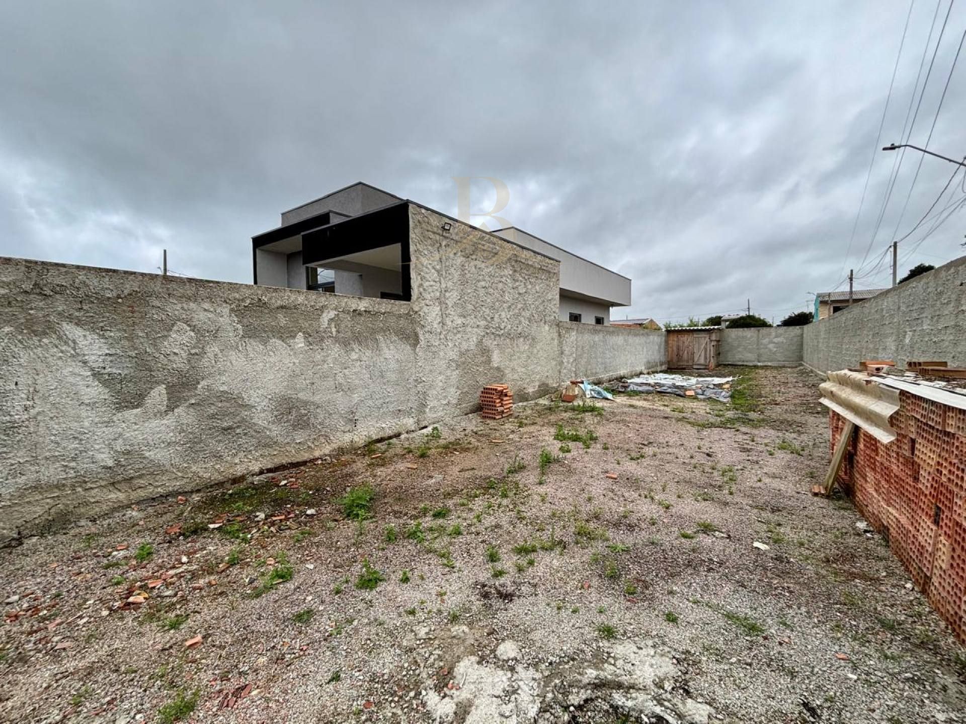 Terreno à venda no bairro Cristal em São José dos Pinhais