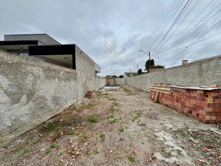 Terreno à venda no bairro Cristal em São José dos Pinhais