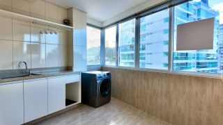 Cobertura duplex para locação na Praia Brava, na divisa com a Praia dos Amores - BC.
