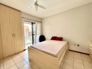 Cobertura duplex mobiliada no Centro de Balneário Camboriú Perto da Praia
