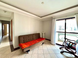 Cobertura duplex mobiliada no Centro de Balneário Camboriú Perto da Praia