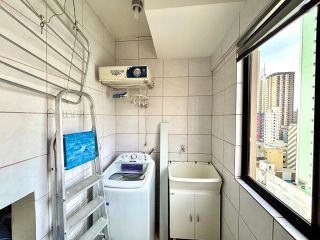 Cobertura duplex mobiliada no Centro de Balneário Camboriú Perto da Praia