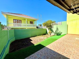 CASA RECÉM-REFORMADA COM TERRENO DE 296m² NO BAIRRO GUARANI EM COLOMBO