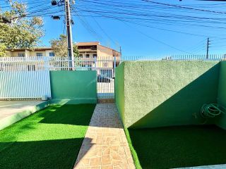 CASA RECÉM-REFORMADA COM TERRENO DE 296m² NO BAIRRO GUARANI EM COLOMBO