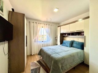SOBRADO COM 157m², 3 QUARTOS, SUÍTE E AMPLO TERRENO NO BAIRRO GUARANI EM COLOMBO