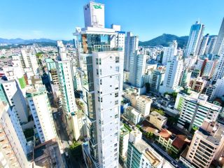 Apartamento à Venda no Edifício Unique Tower em Balneário Camboriú, 3 Suítes, 11º Andar, 2 Vagas de Garagem