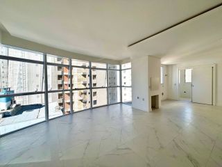 Apartamento à Venda no Edifício Unique Tower em Balneário Camboriú, 3 Suítes, 11º Andar, 2 Vagas de Garagem